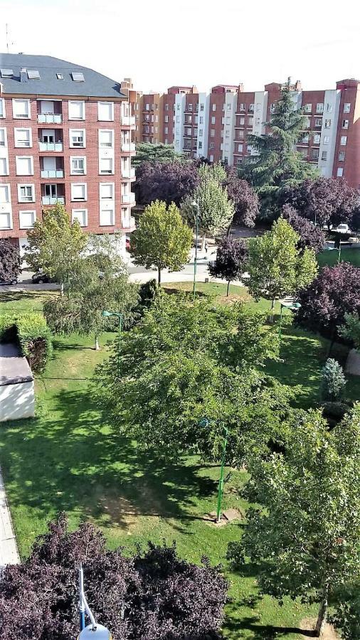 Апартаменты Housingleon - Conde Duplex Con Garaje Gratuito Экстерьер фото